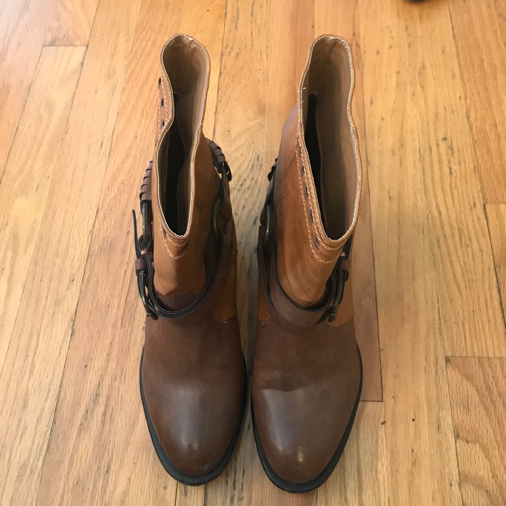Two Lips Cowboy Boots